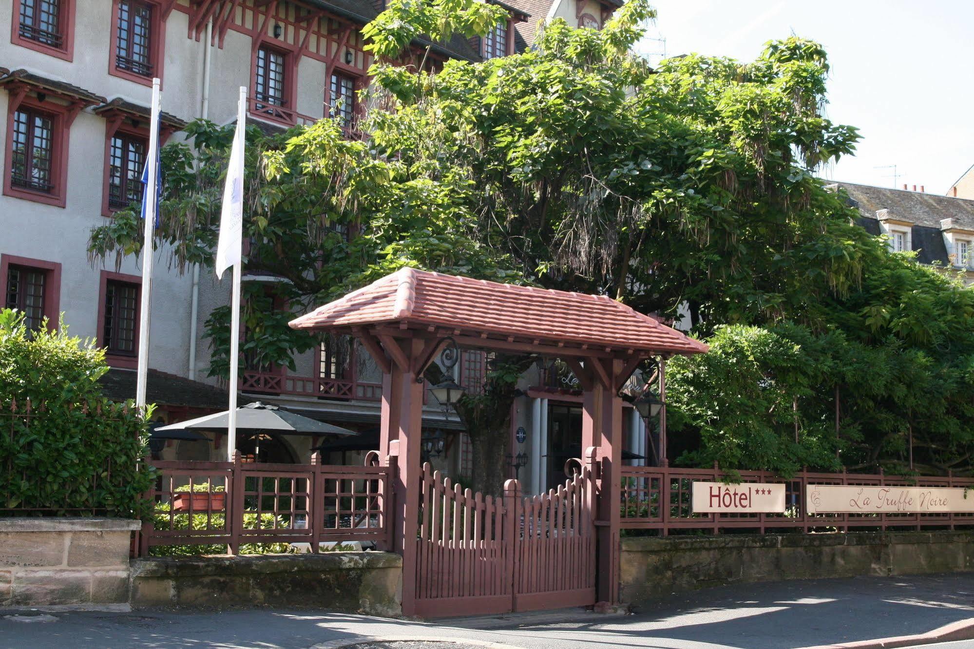 Hotel La Truffe Noire Brive-la-Gaillarde Ngoại thất bức ảnh